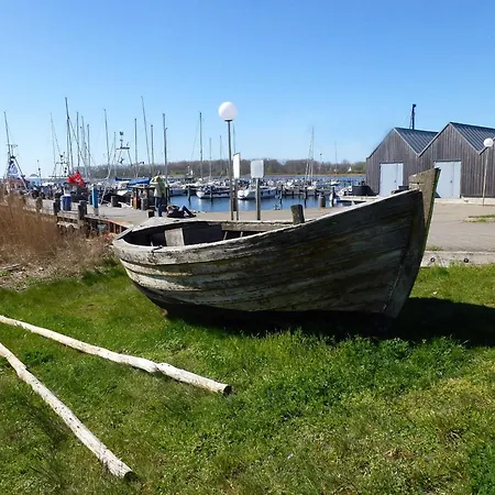 H12 Holz-ferienhaus Haffblick Nahe Ostseebad Rerik Chalet *